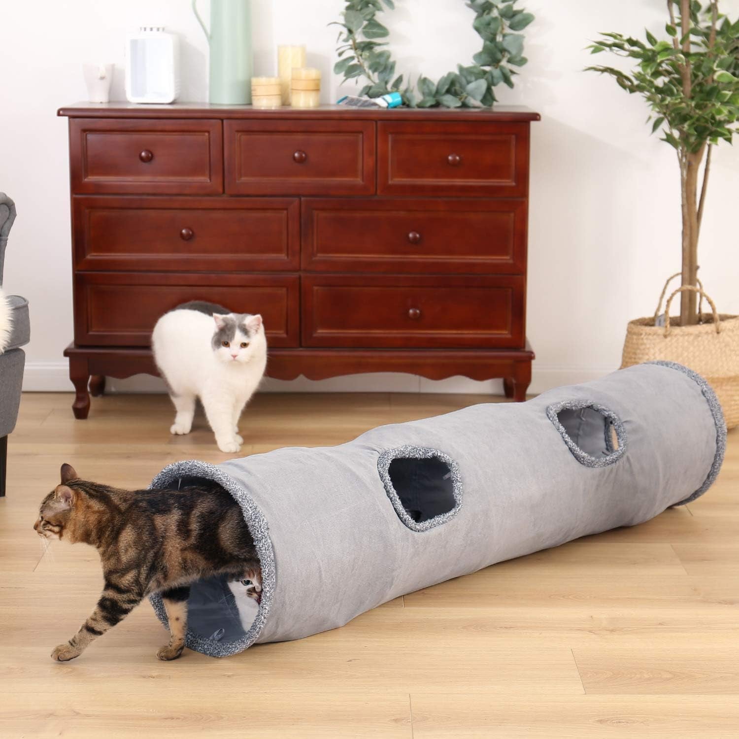 The Sophisticated Cat Tunnel: Premium Suede Hideaway with Interactive Crinkle Sounds